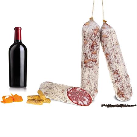 Red wine-flavoured Tuscan salami